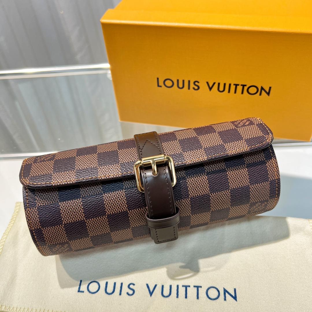 Louis Vuitton  3 Watch Case    - everydesigner