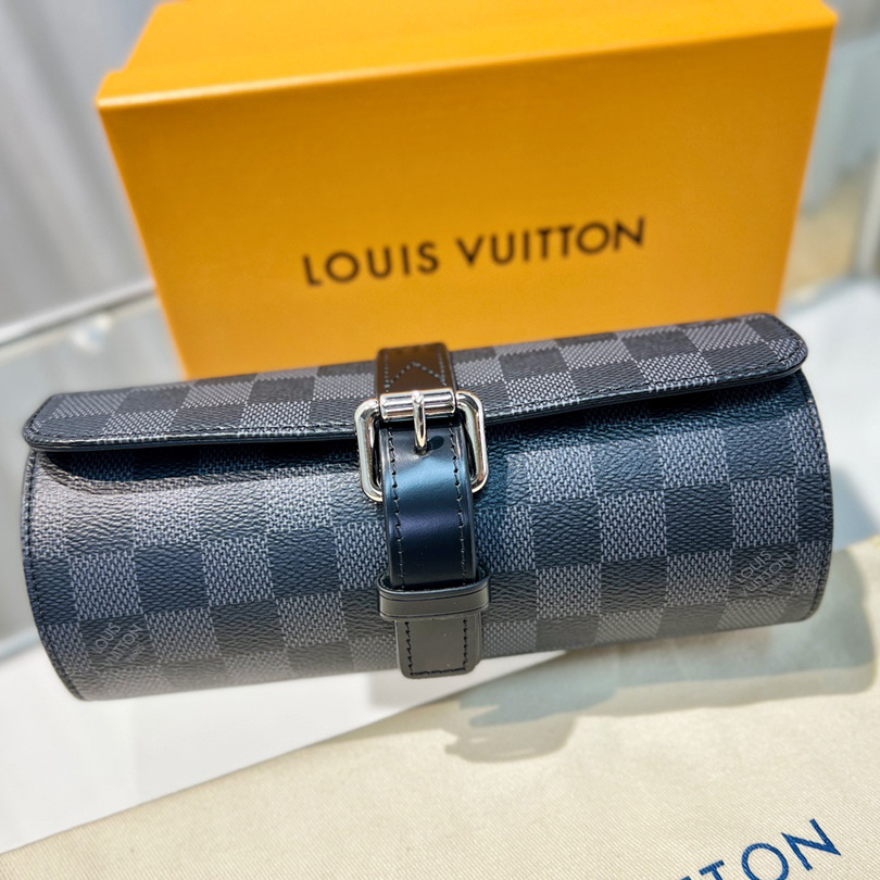 Louis Vuitton  3 Watch Case    - everydesigner