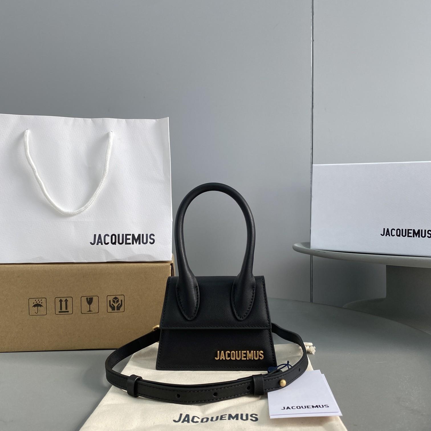 Jacquemus Le Chiquito Signature Leather Mini Handbag.(12-8-5cm) - everydesigner