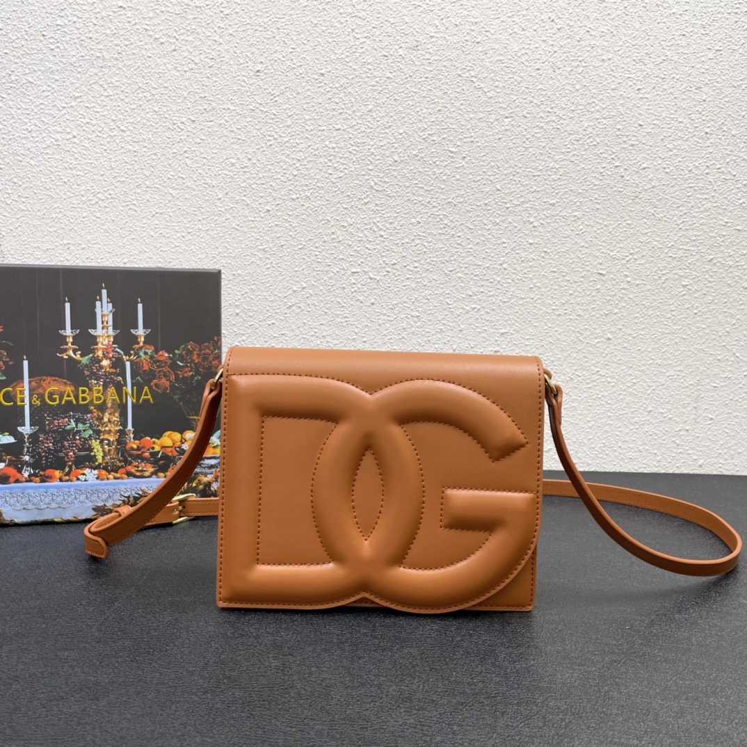 Dolce & Gabbana Calfskin DG Logo Crossbody Bag(20-16-5cm) - everydesigner