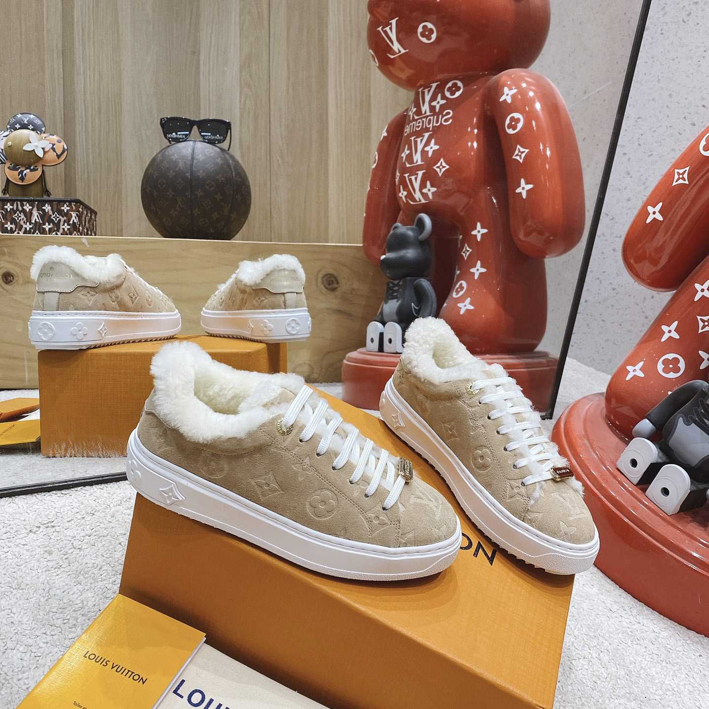 Louis Vuitton Time Out Sneakers - everydesigner