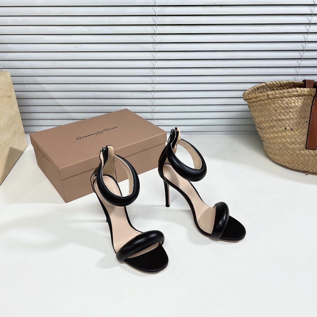 Gianvito Rossi Leather Bijoux Sandals - everydesigner