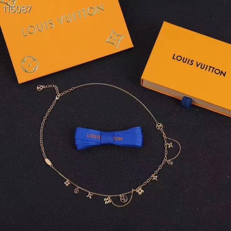 Louis Vuitton Necklace     - everydesigner