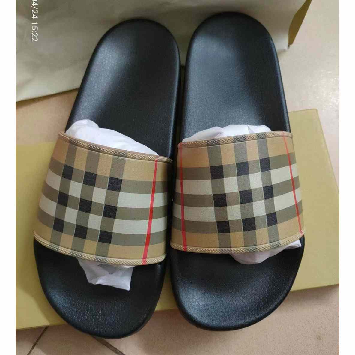 Burberry Check  Sandals - everydesigner