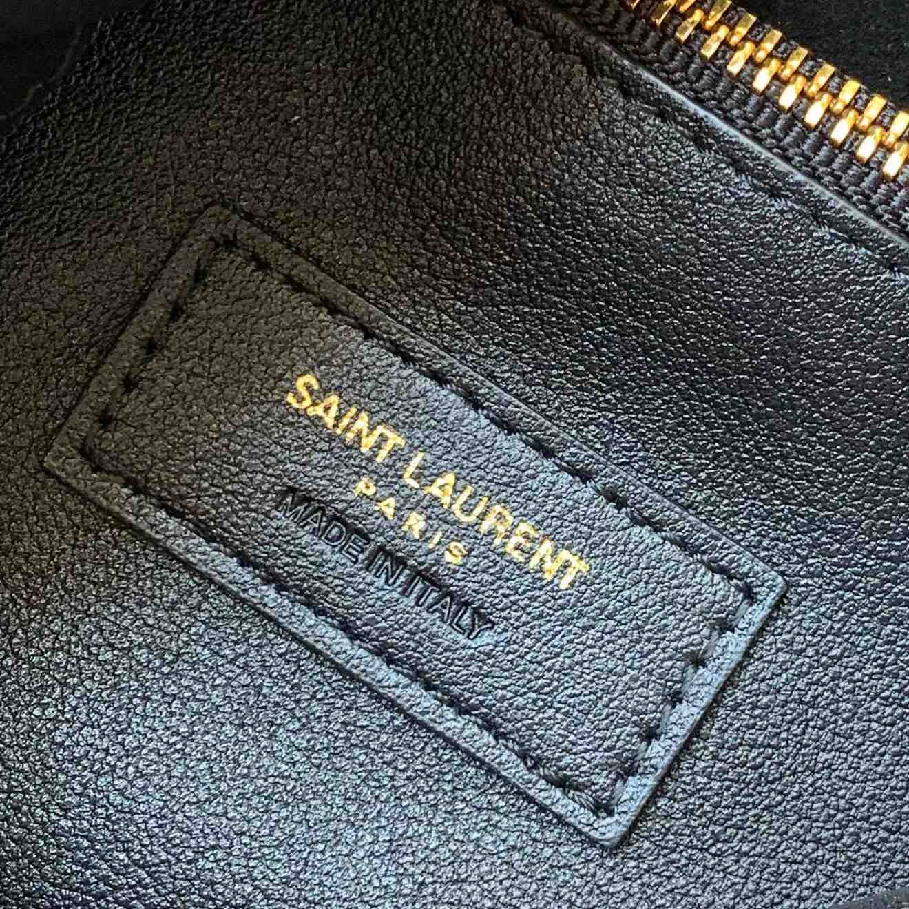 Saint Laurent LE 5 À 7 Soft Small Hobo Bag In Smooth Leather - everydesigner