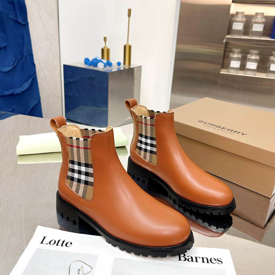 Burberry Vintage Check Detail Leather Chelsea Boots - everydesigner