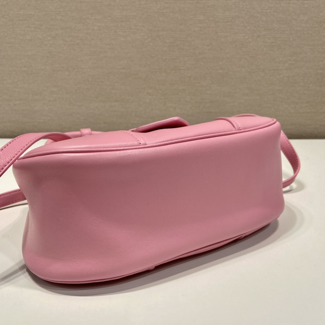 Prada Moon Re-Nylon And Leather Bag(22.5-16-7.5cm) - everydesigner