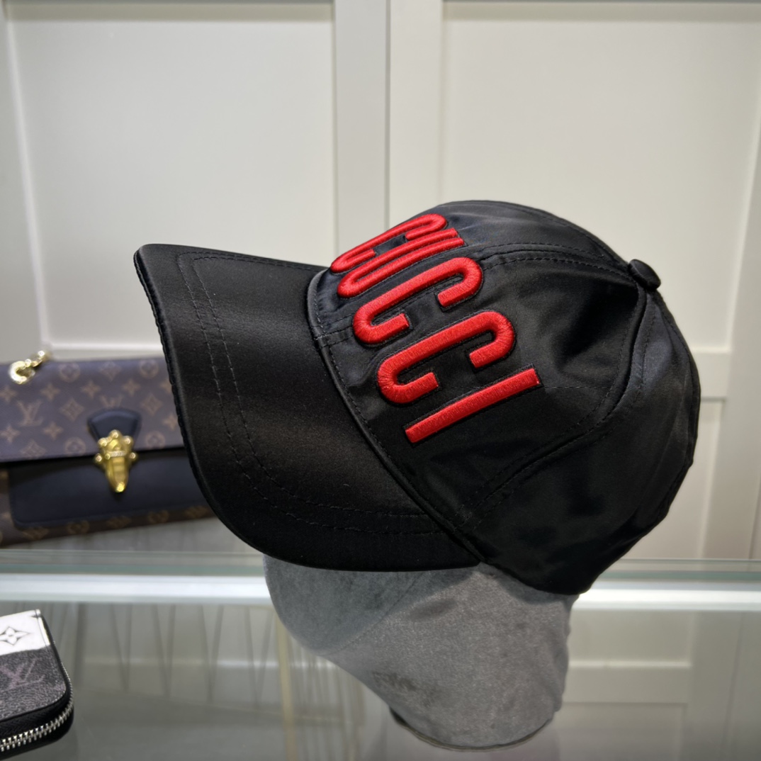 Gucci Baseball Hat - everydesigner