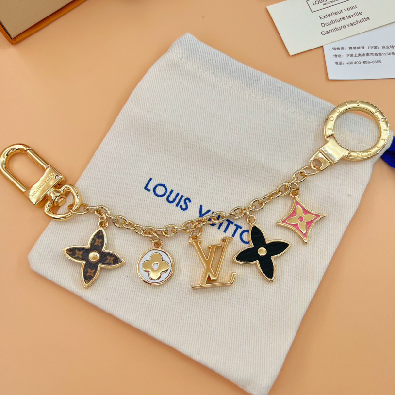 Louis Vuitton Spring Street Chain Bag Charm   M68999 - everydesigner