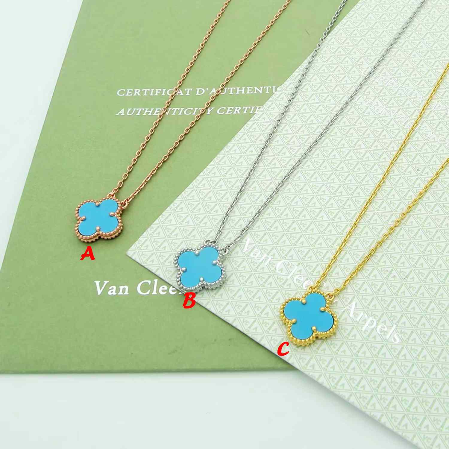 Van Cleef & Arpels Necklace - everydesigner