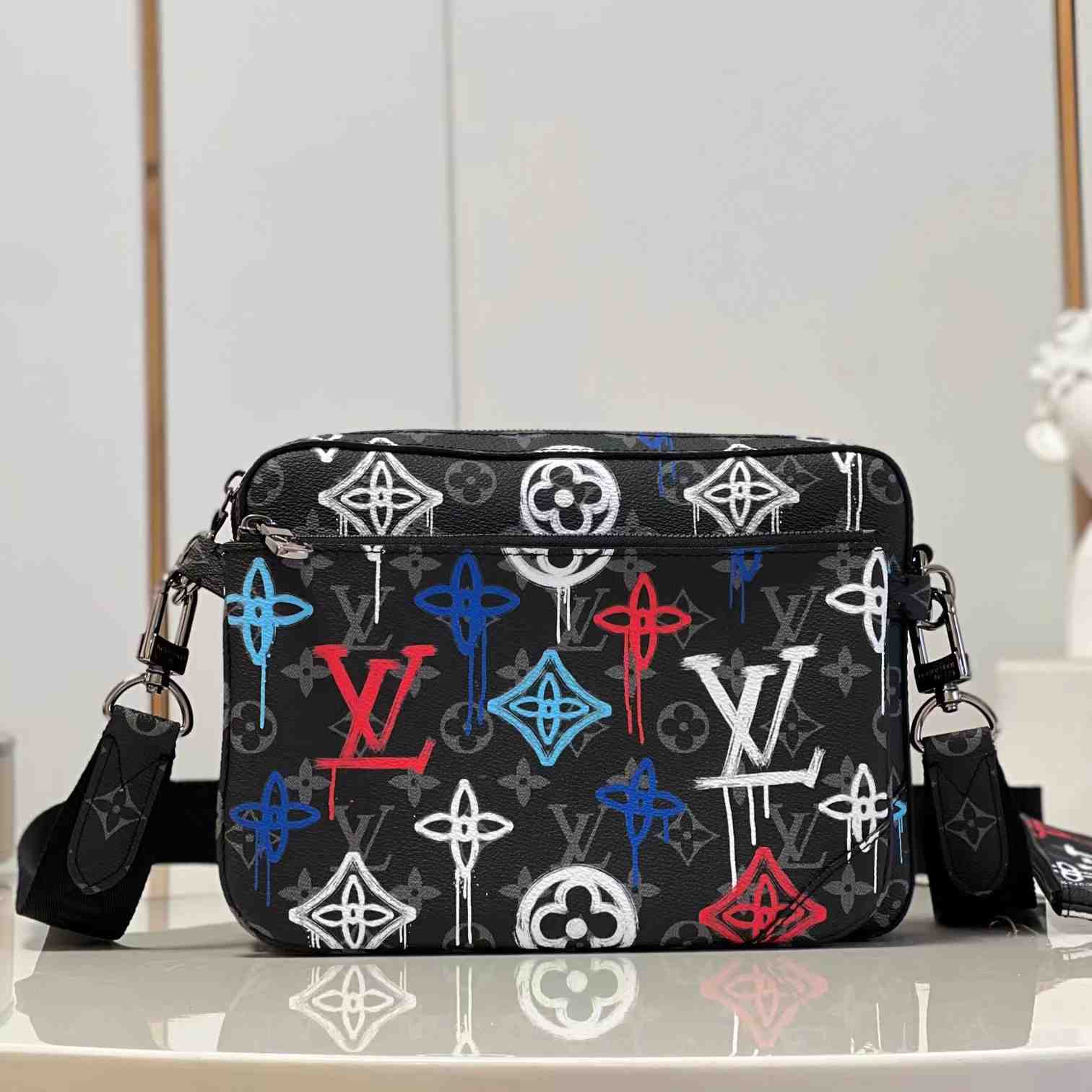 Louis Vuitton Trio Messenger(25-18.5-7cm)   M21396 - everydesigner