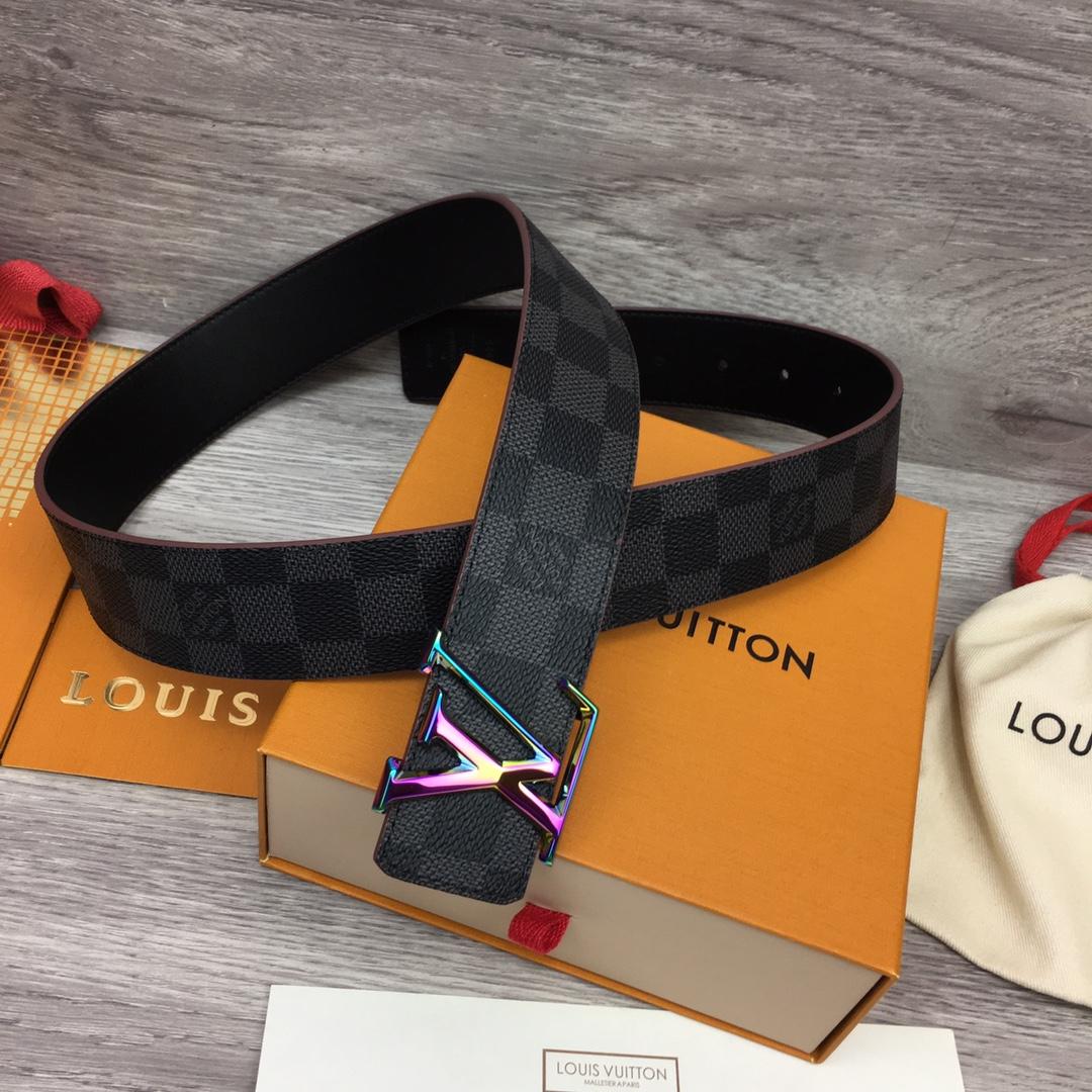 Louis Vuitton  LV Initiales 40mm Reversible Belt - everydesigner