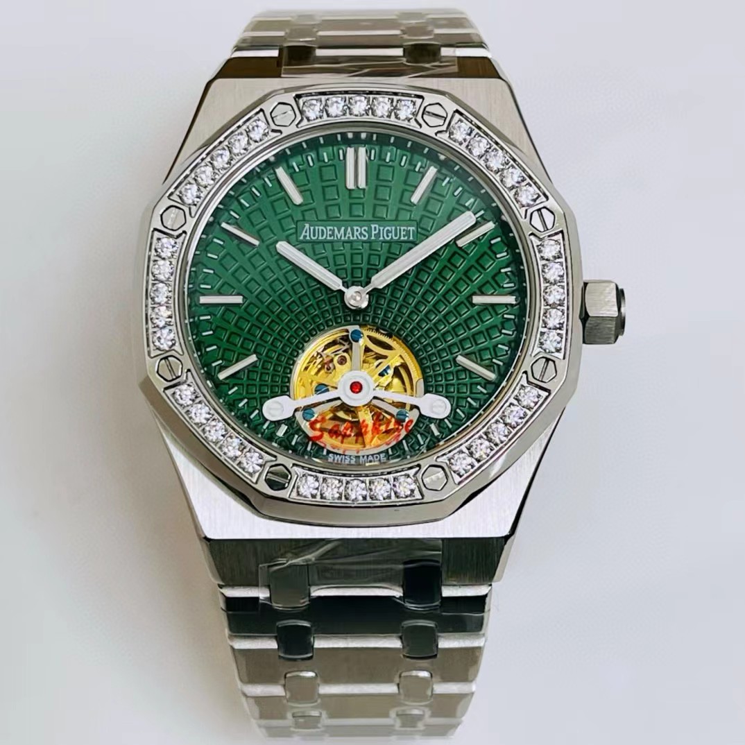 Audemars Piguet  Watch  - everydesigner