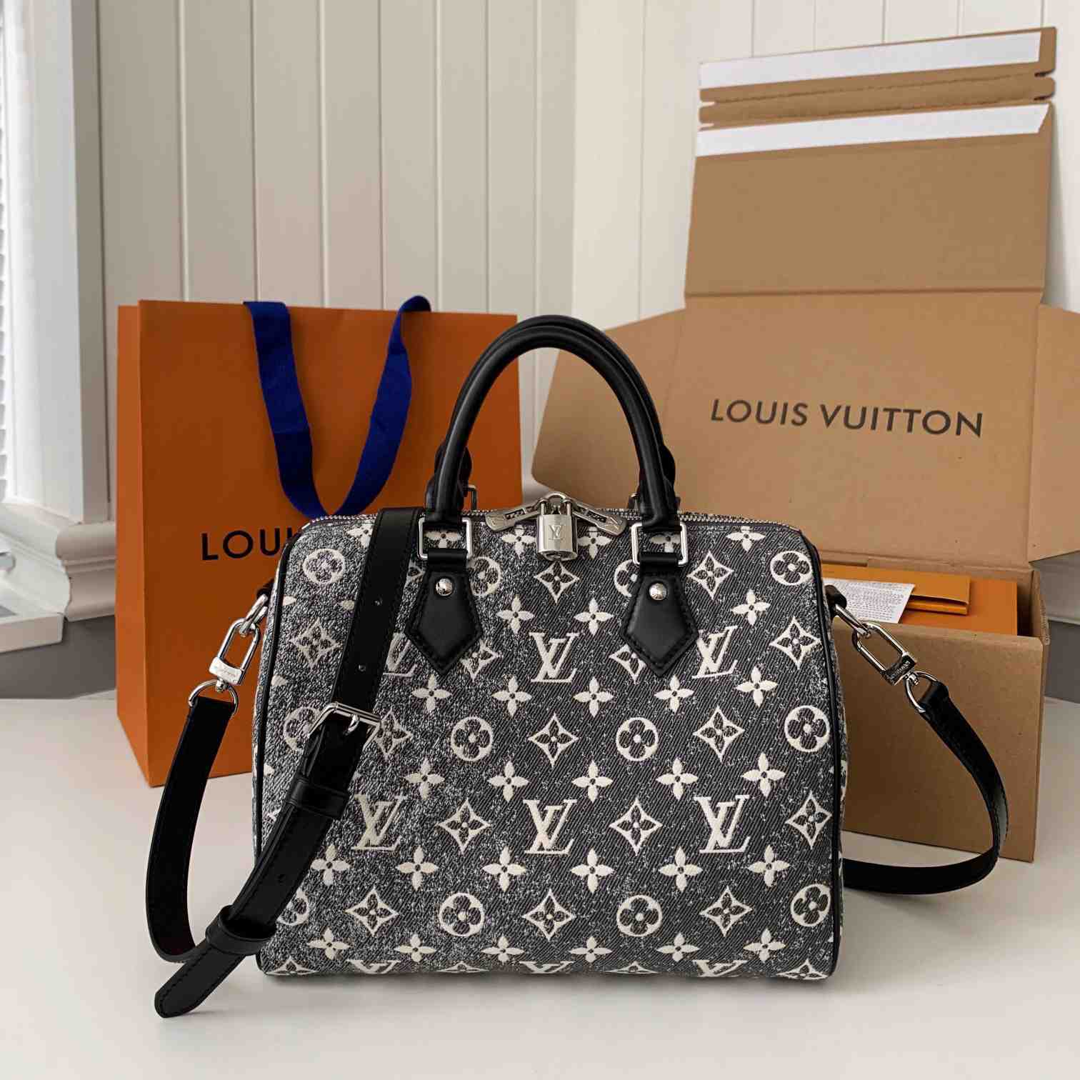 Louis Vuitton Speedy Bandoulière 25(25-19-15cm) - everydesigner