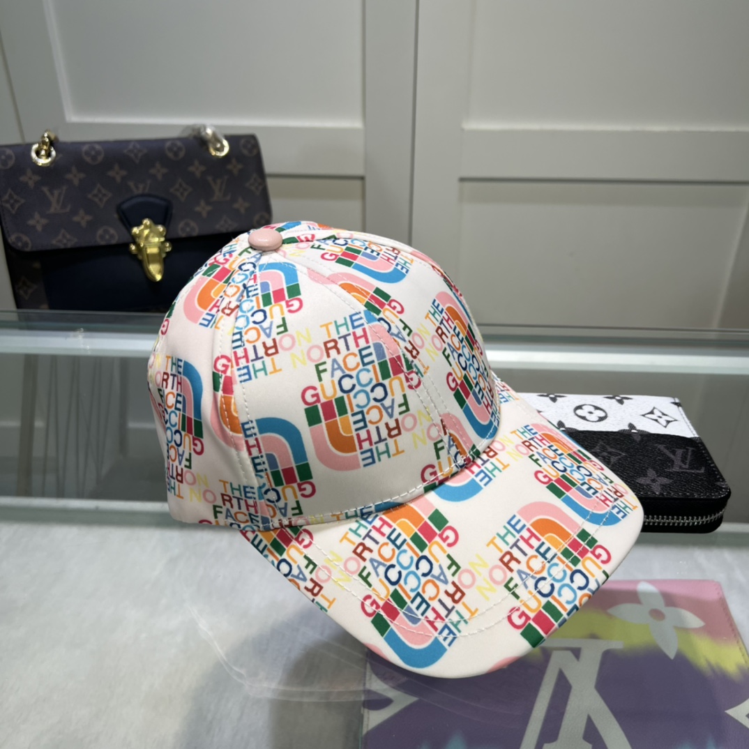 The North Face x Gucci baseball hat - everydesigner