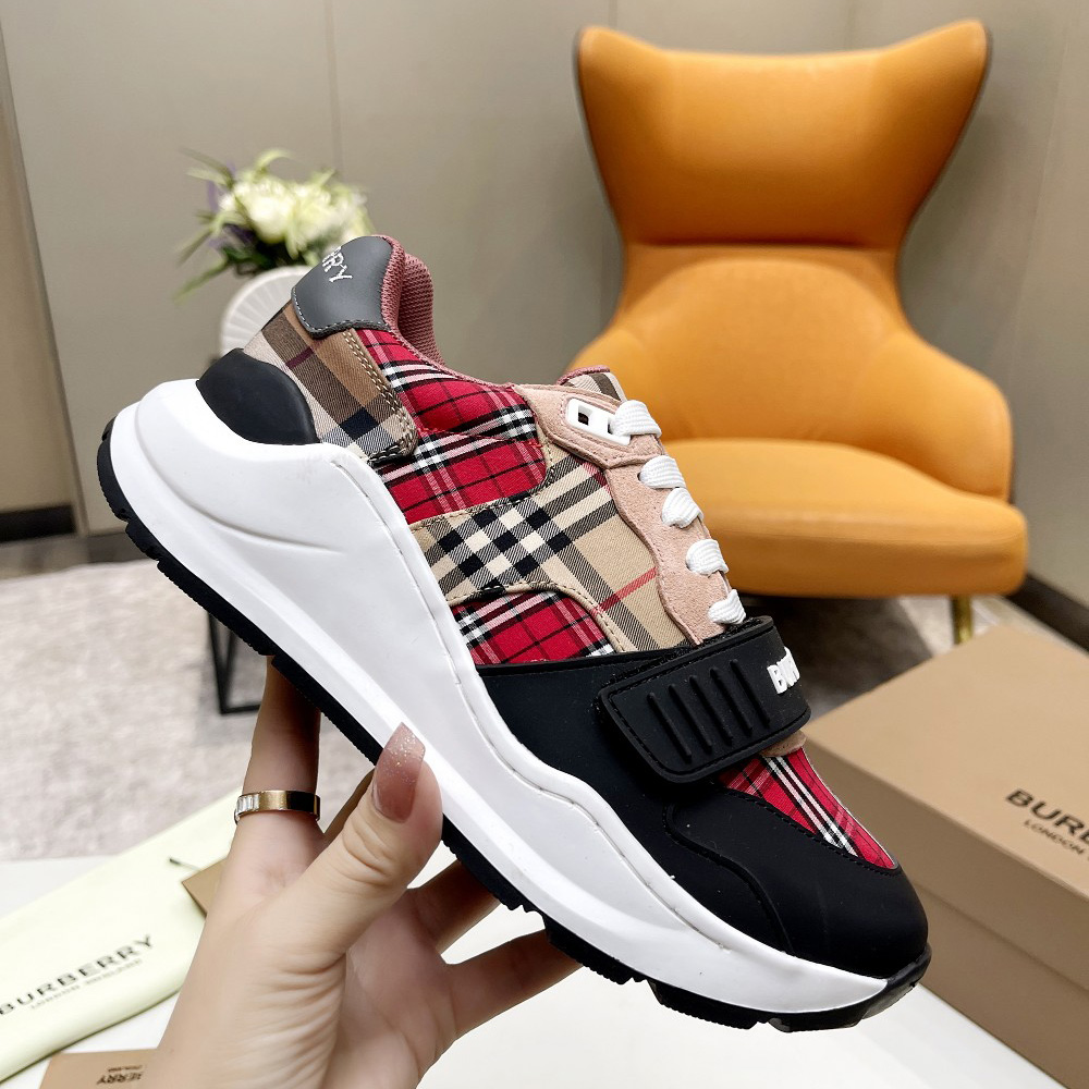 Burberry Vintage Contrast Check And Leather Sneakers - everydesigner