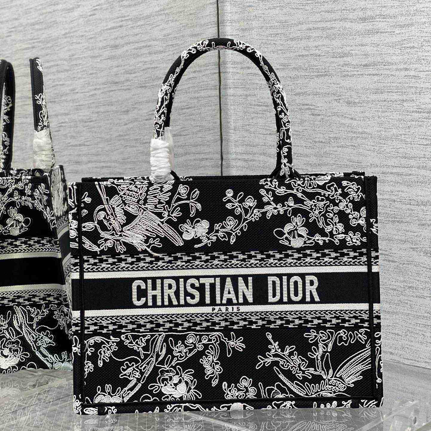 Dior Medium Dior Book Tote(36-18-28cm) - everydesigner