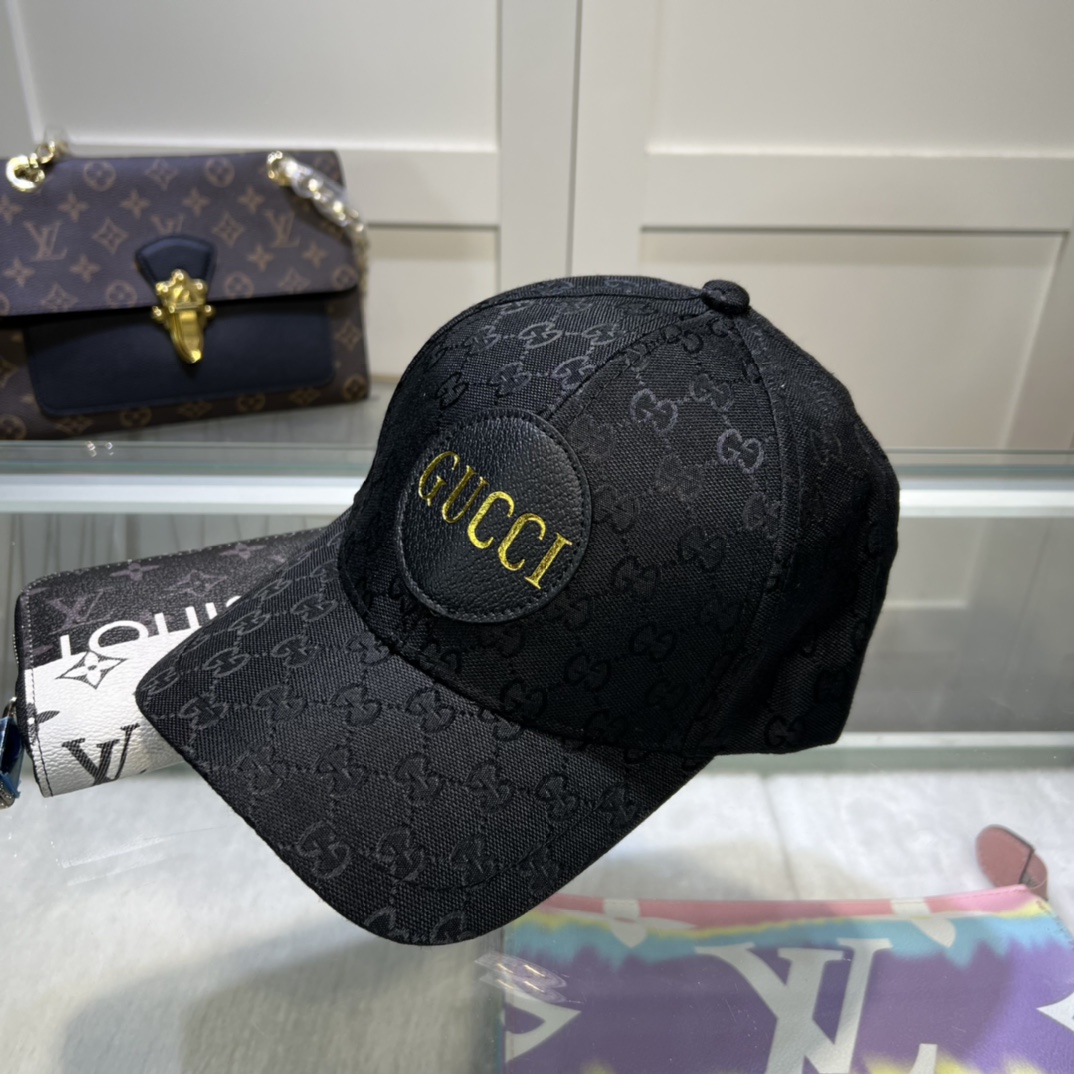 Gucci GG Canvas Baseball Hat - everydesigner