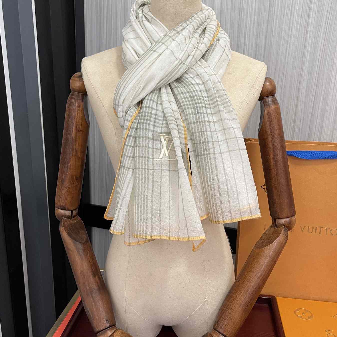 Louis Vitton Scarf    90x200cm - everydesigner