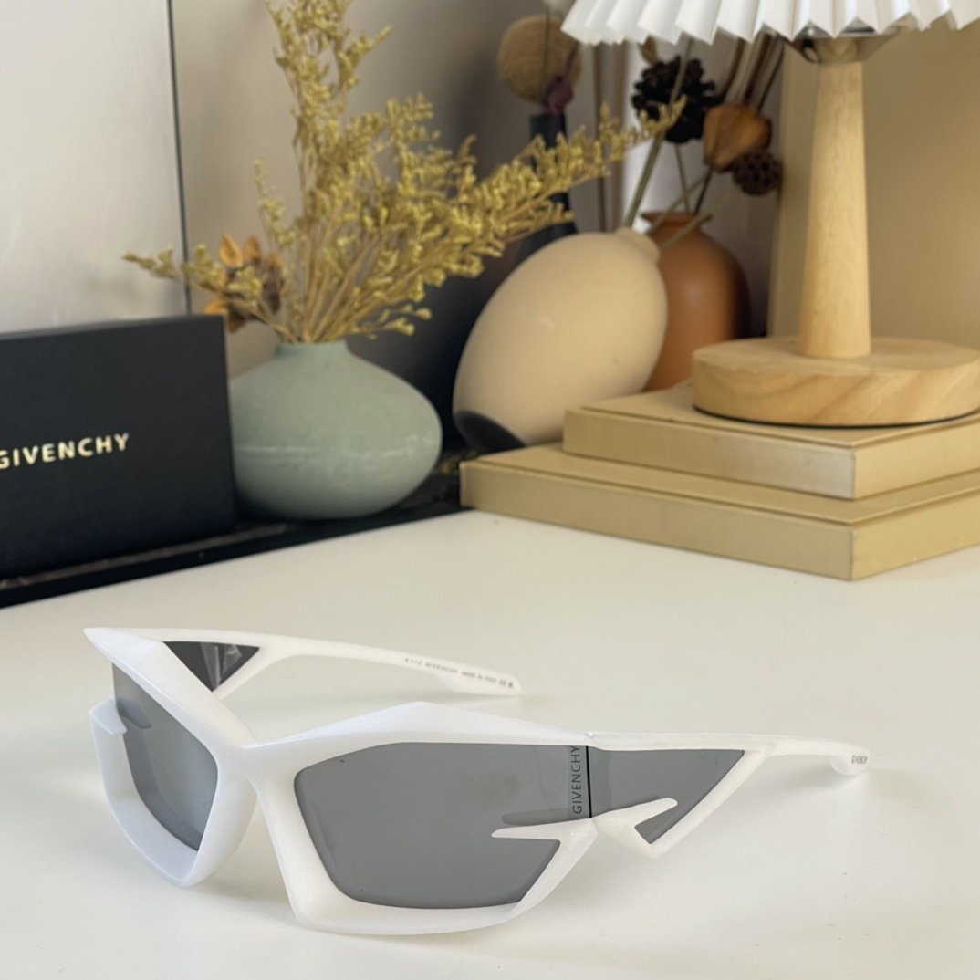 Givenchy Giv Cut sunglasses In Nylon       GV40049  - everydesigner