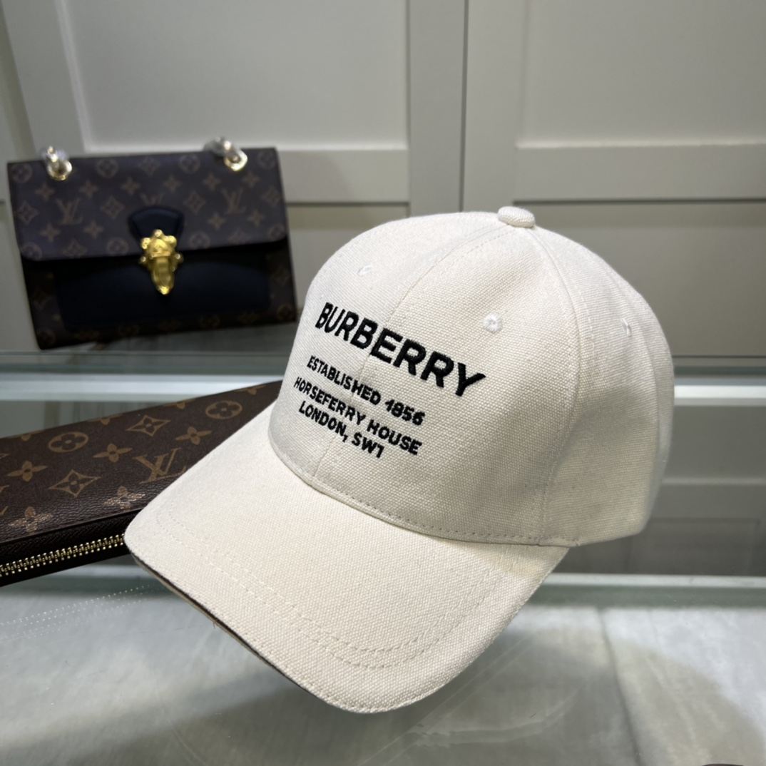 Burberry Horseferry Motif Cotton Twill Baseball Cap - everydesigner