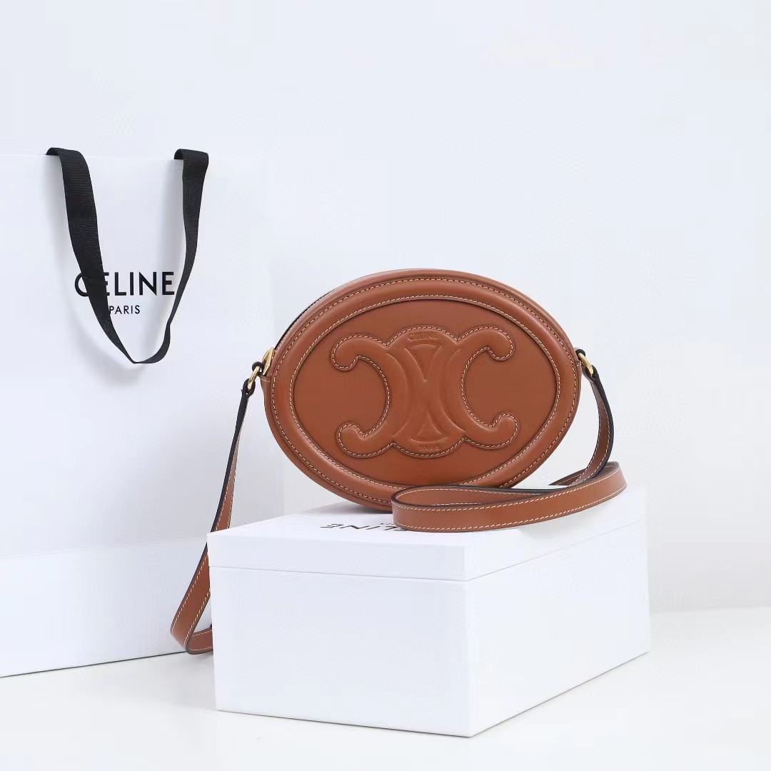 Celine Oval Bag Cuir Triomphe In Smooth Calfskin Tan - everydesigner