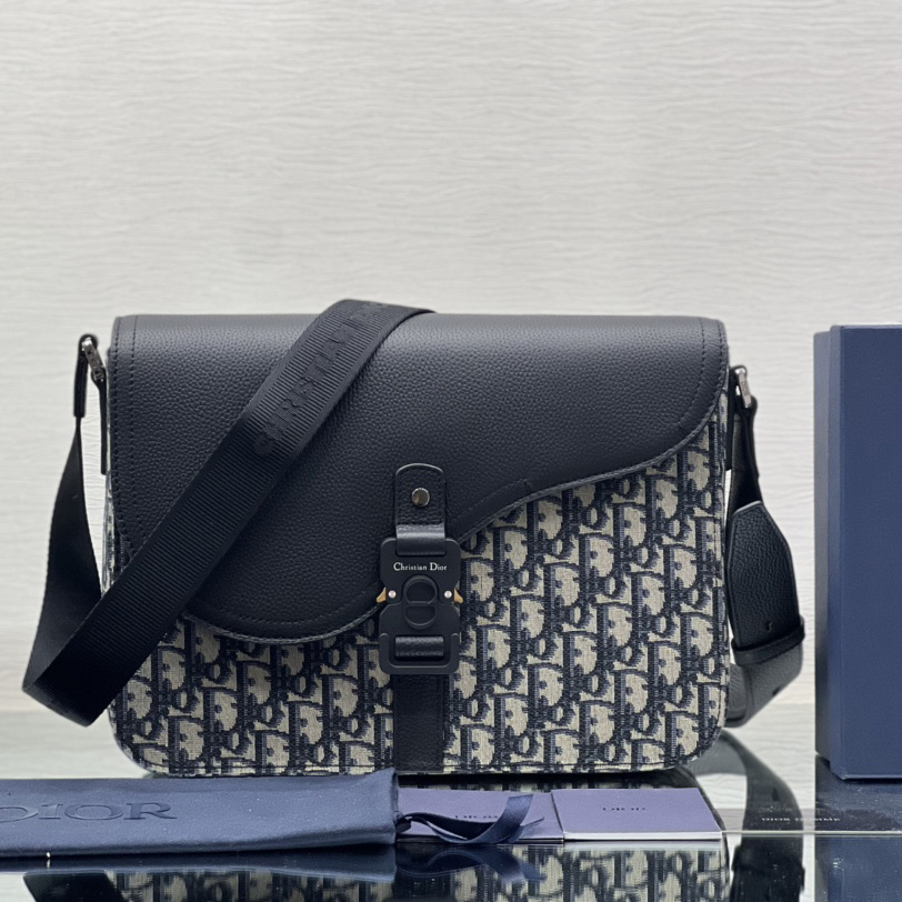 Dior Saddle Messenger Bag - everydesigner