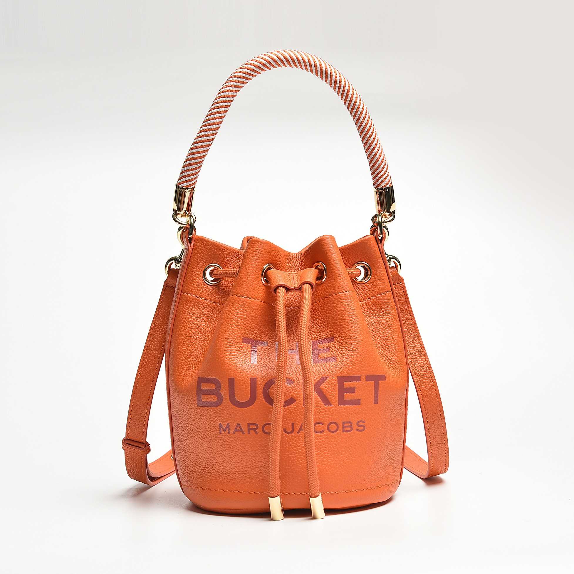 Marc Jacobs The Bucket Bag(19-19-23cm) - everydesigner