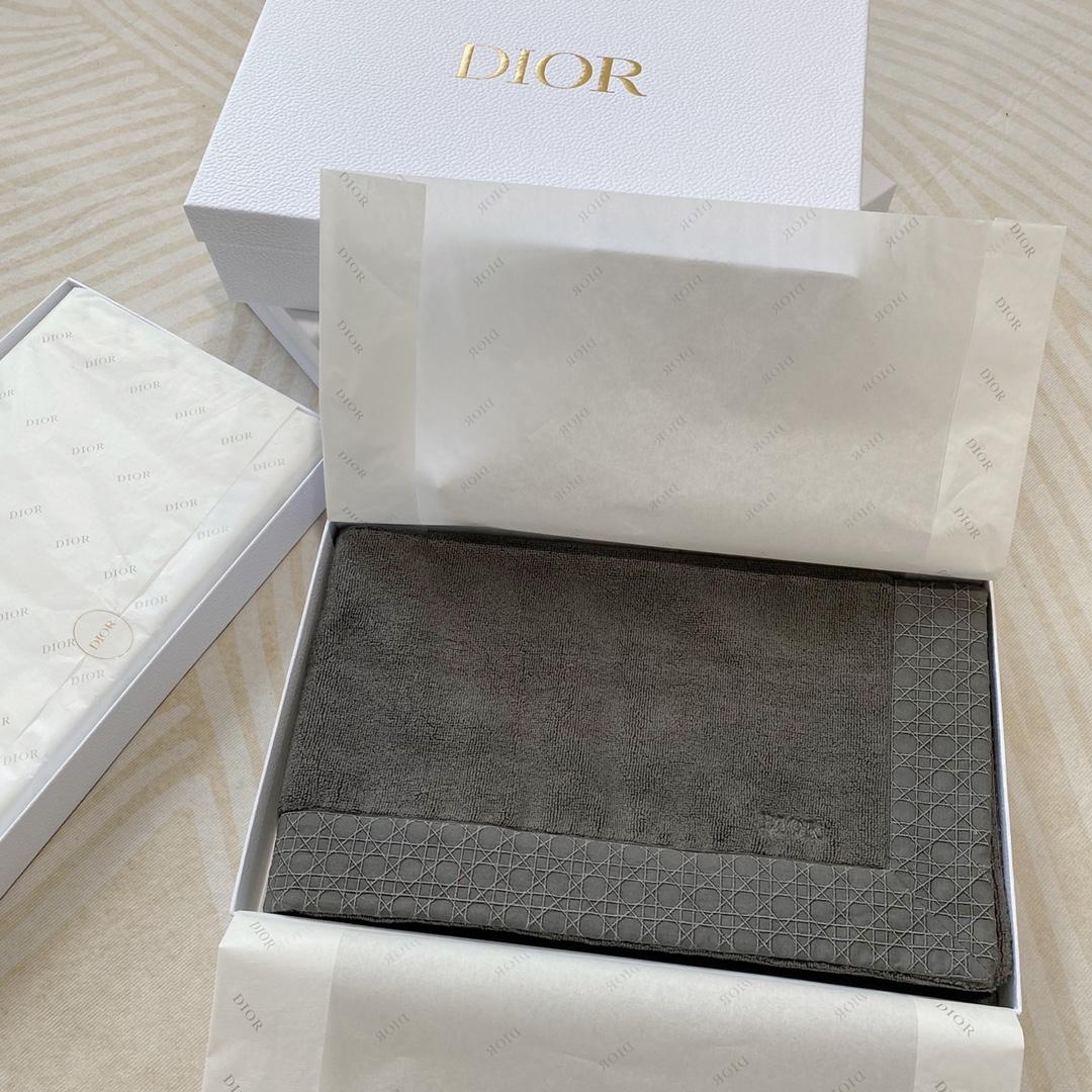 Dior Bath Mat - everydesigner