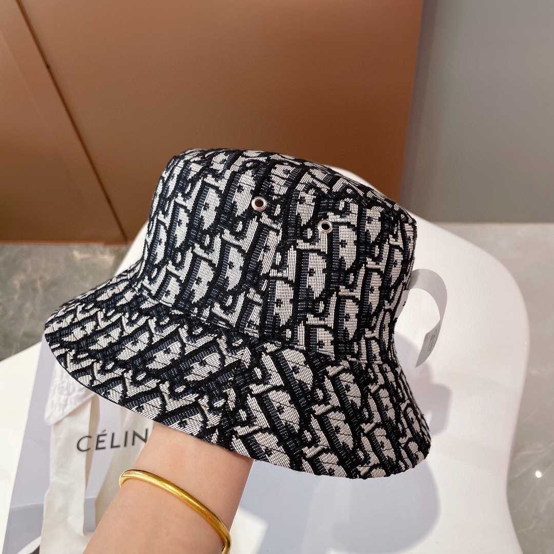 Dior Oblique Reversible Bucket Hat - everydesigner