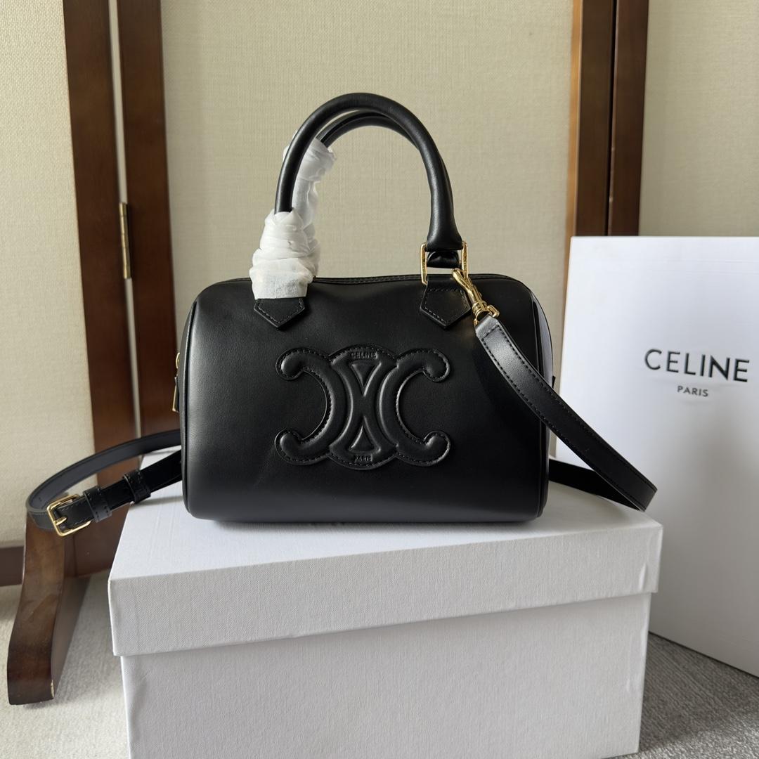 Celine Small Boston Cuir Triomphe In Smooth Calfskin Black - everydesigner