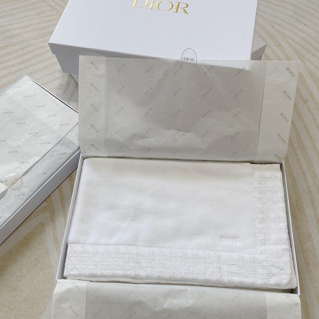 Dior Bath Mat - everydesigner