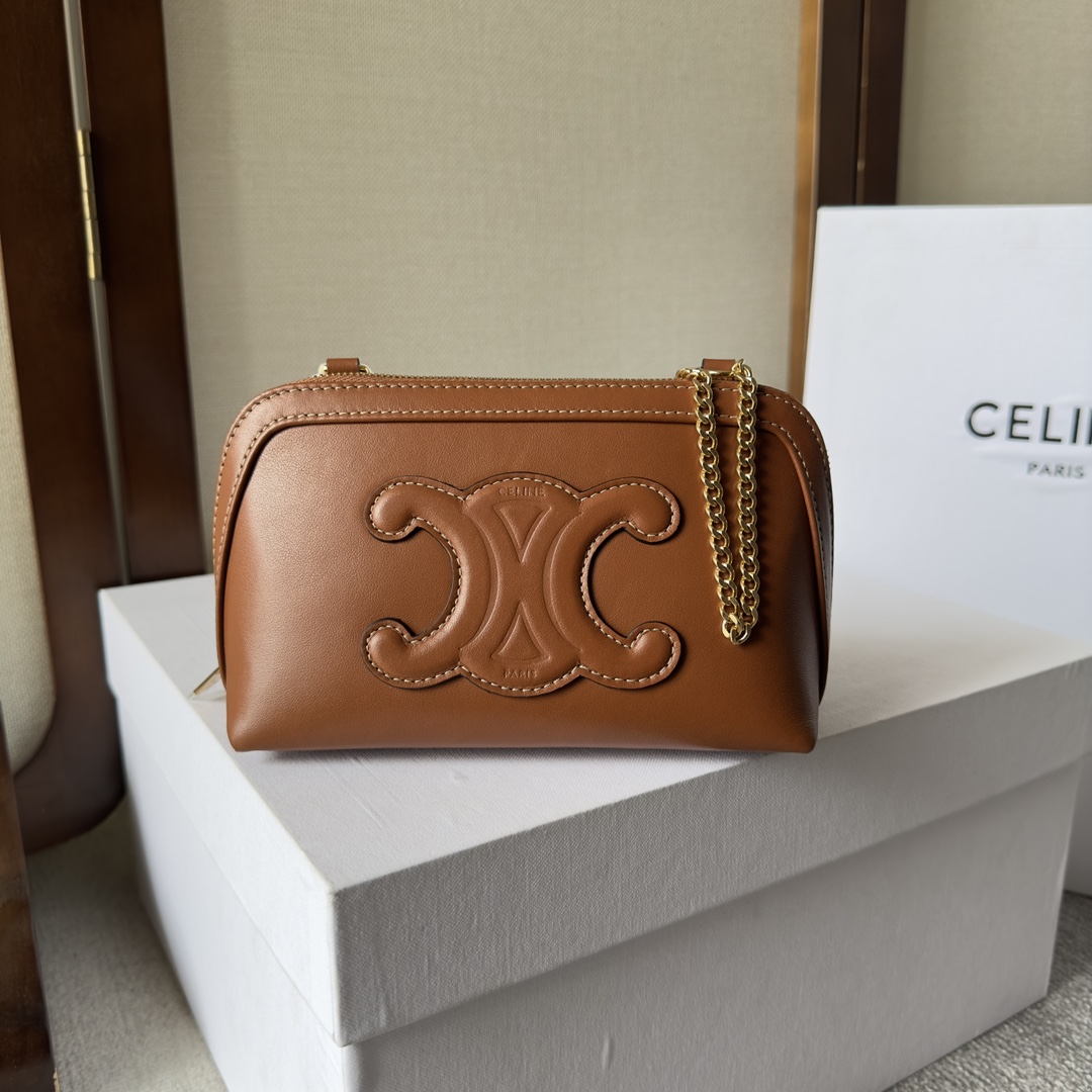 Celine Clutch On Chain Cuir Triomphe In Smooth Calfskin Tan - everydesigner