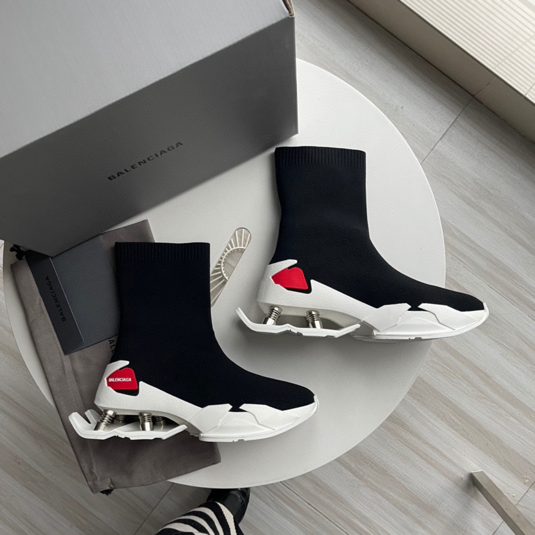 Balenciaga Speed Sneaker In Black - everydesigner