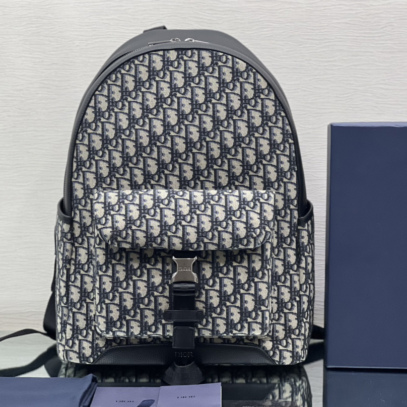 Dior Explorer Backpack - everydesigner