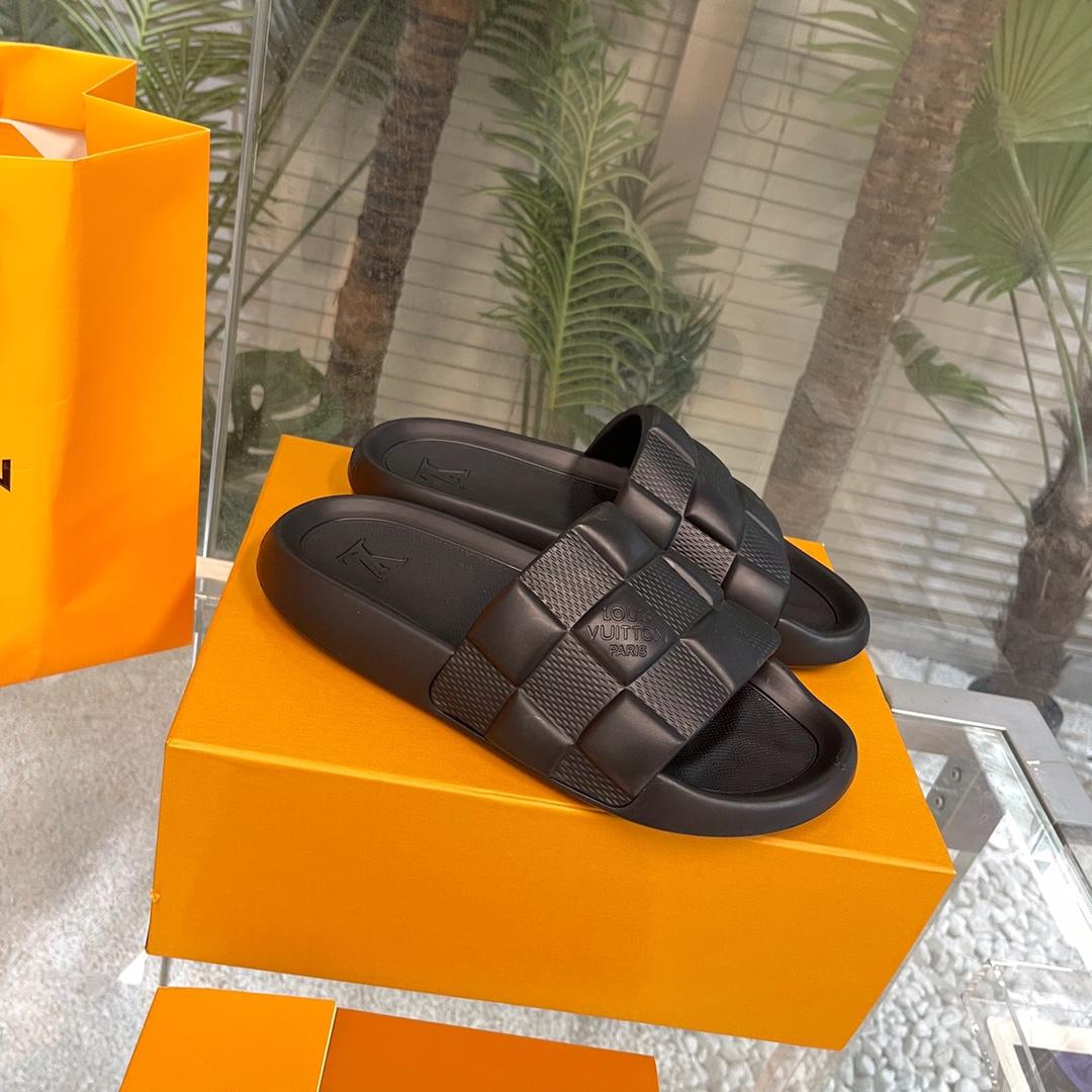 Louis Vuitton Waterfront Mules   1AAR8W - everydesigner