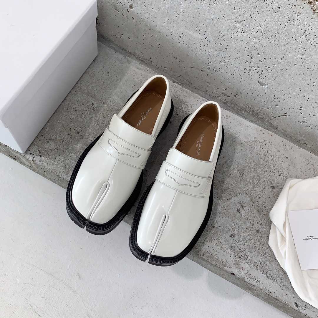 Maison Margiela Tabi Loafers - everydesigner