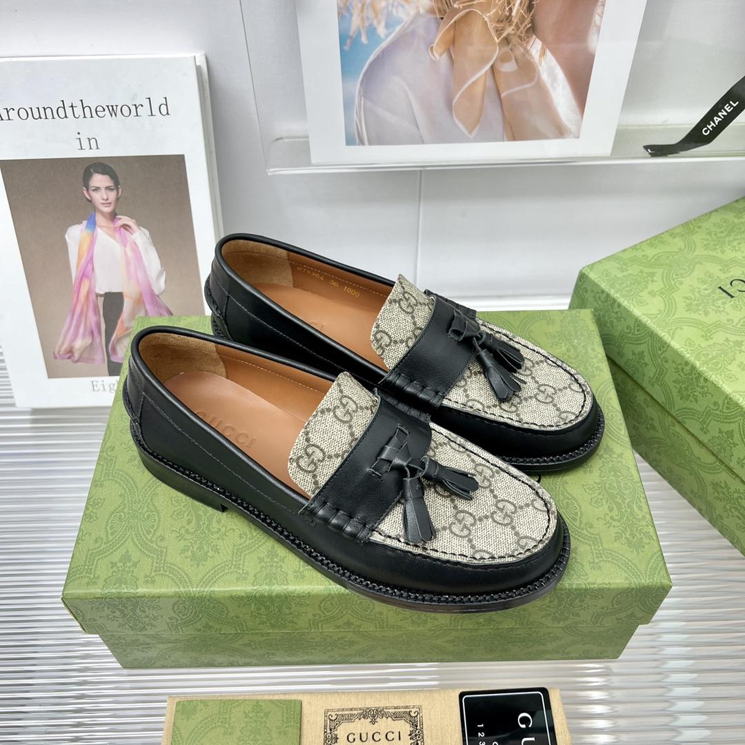 Gucci GG Loafer With Tassel - everydesigner