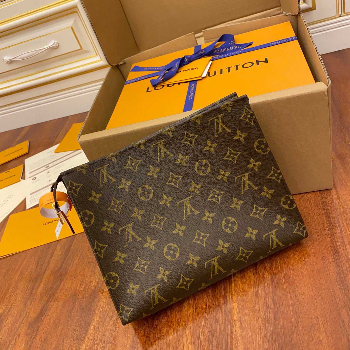 Louis Vuitton Toiletry Pouch (25x20x5.5CM)     M47542 - everydesigner