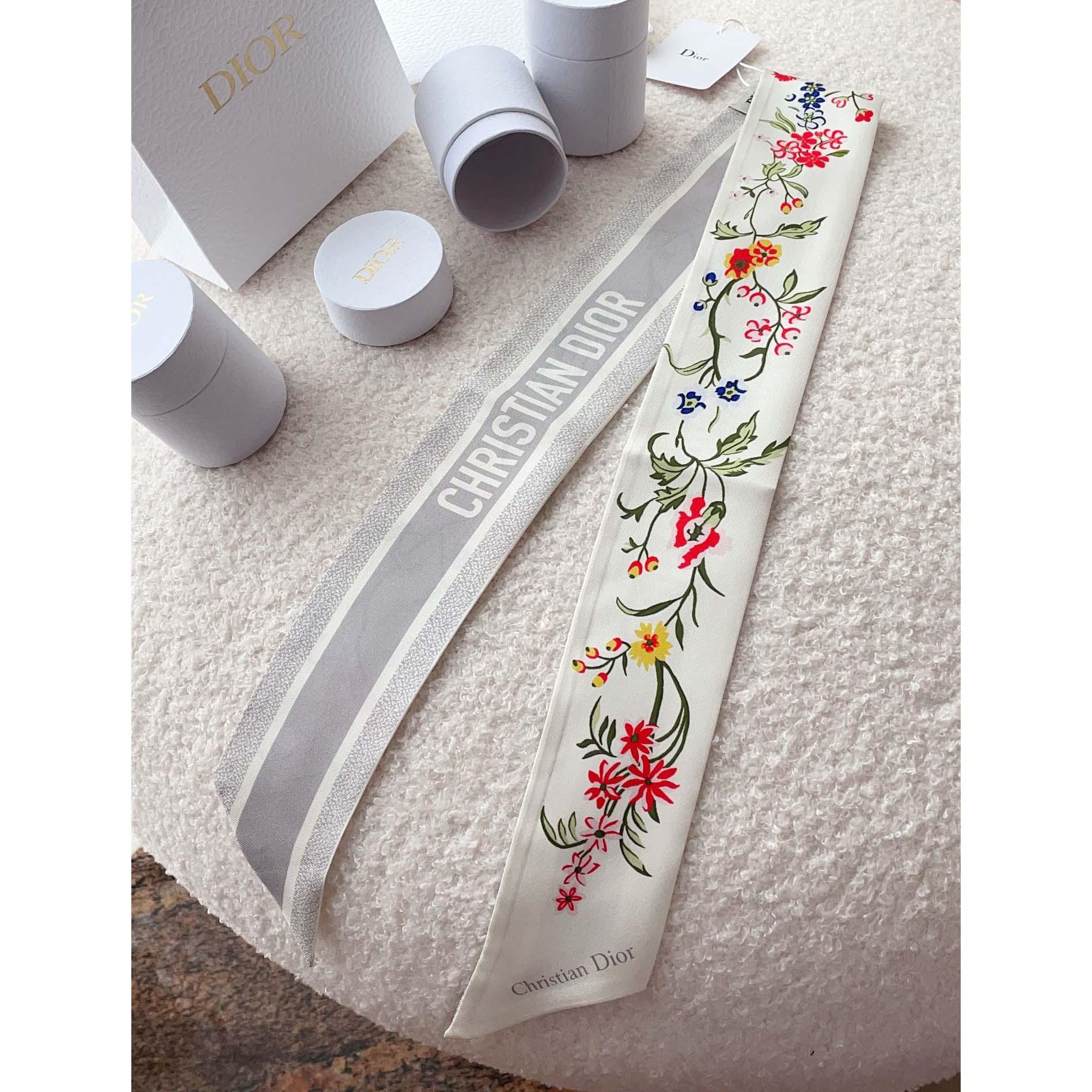 Dior Petites Fleurs Mitzah Scarf - everydesigner