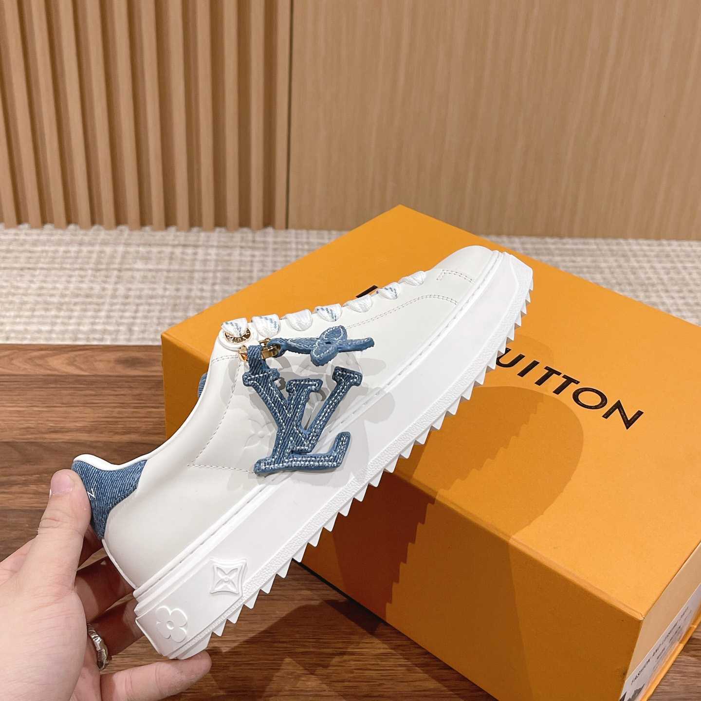 Louis Vuitton Time Out Sneaker (upon uk size)    1ABB4O - everydesigner