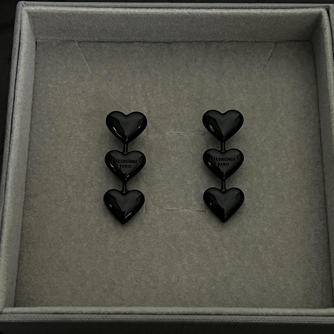 Balenciaga Women's Heart Earrings In Black - everydesigner