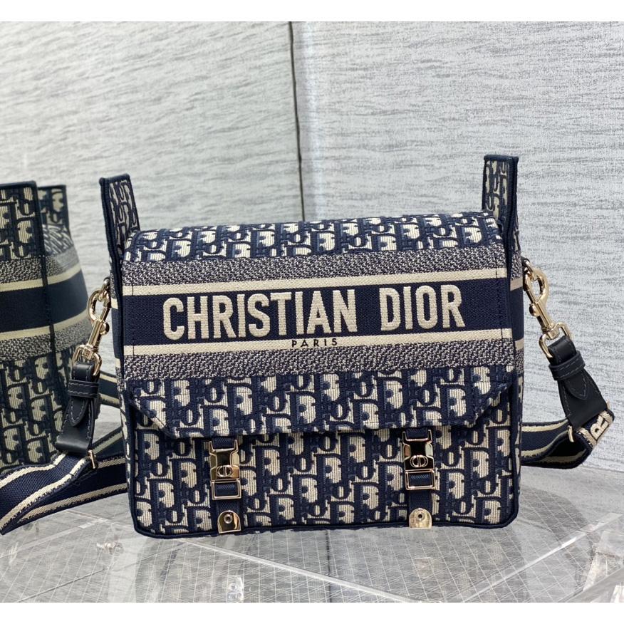 Dior Medium Diorcamp Bag  - everydesigner