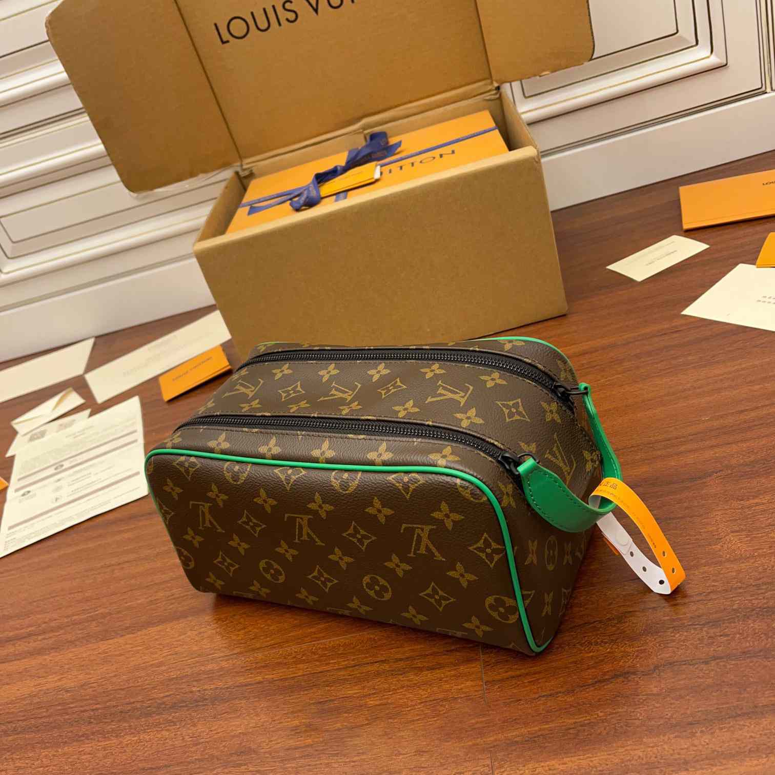 Louis Vuitton Dopp Kit Toilet Pouch   M46253 - everydesigner