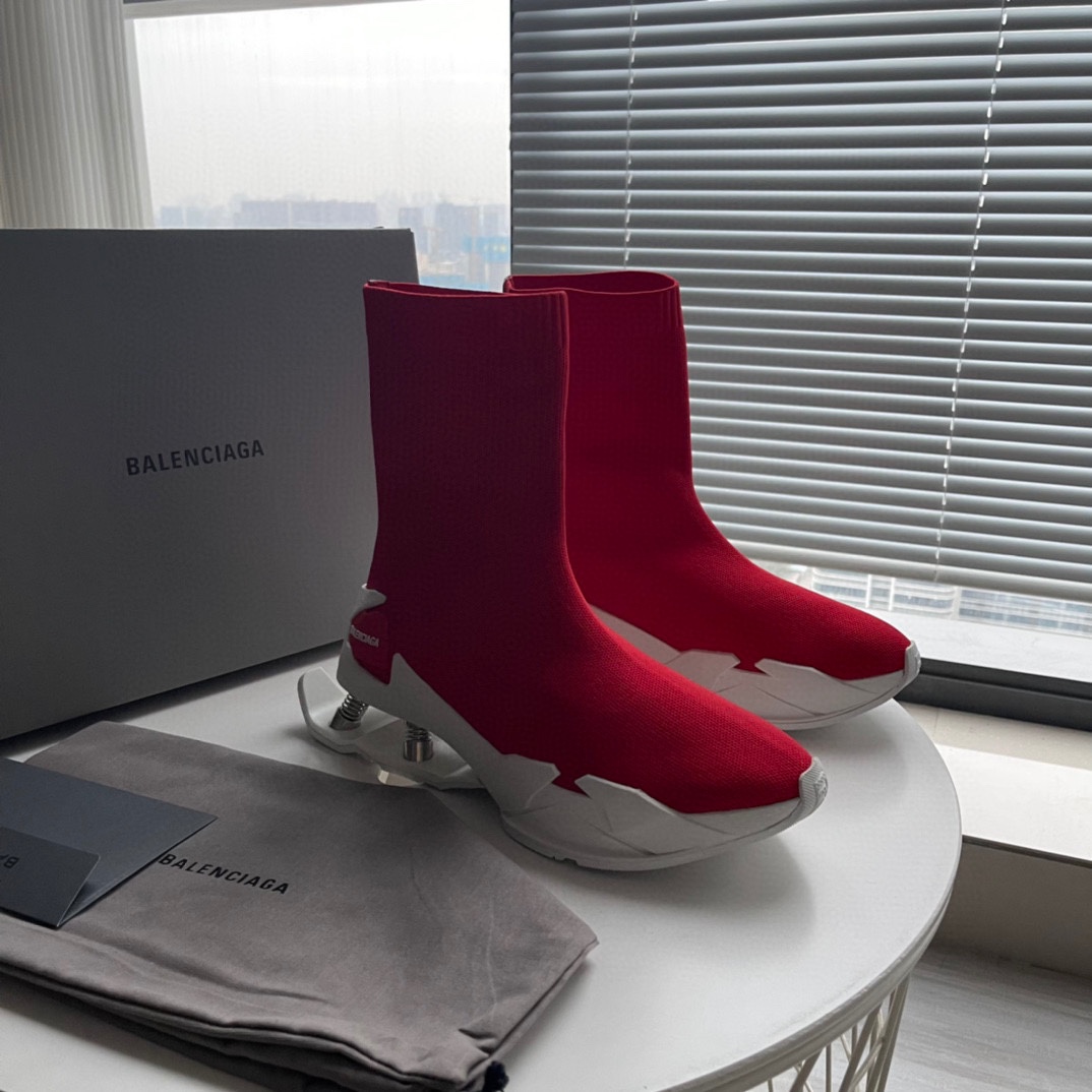 Balenciaga Speed Sneaker In Red - everydesigner