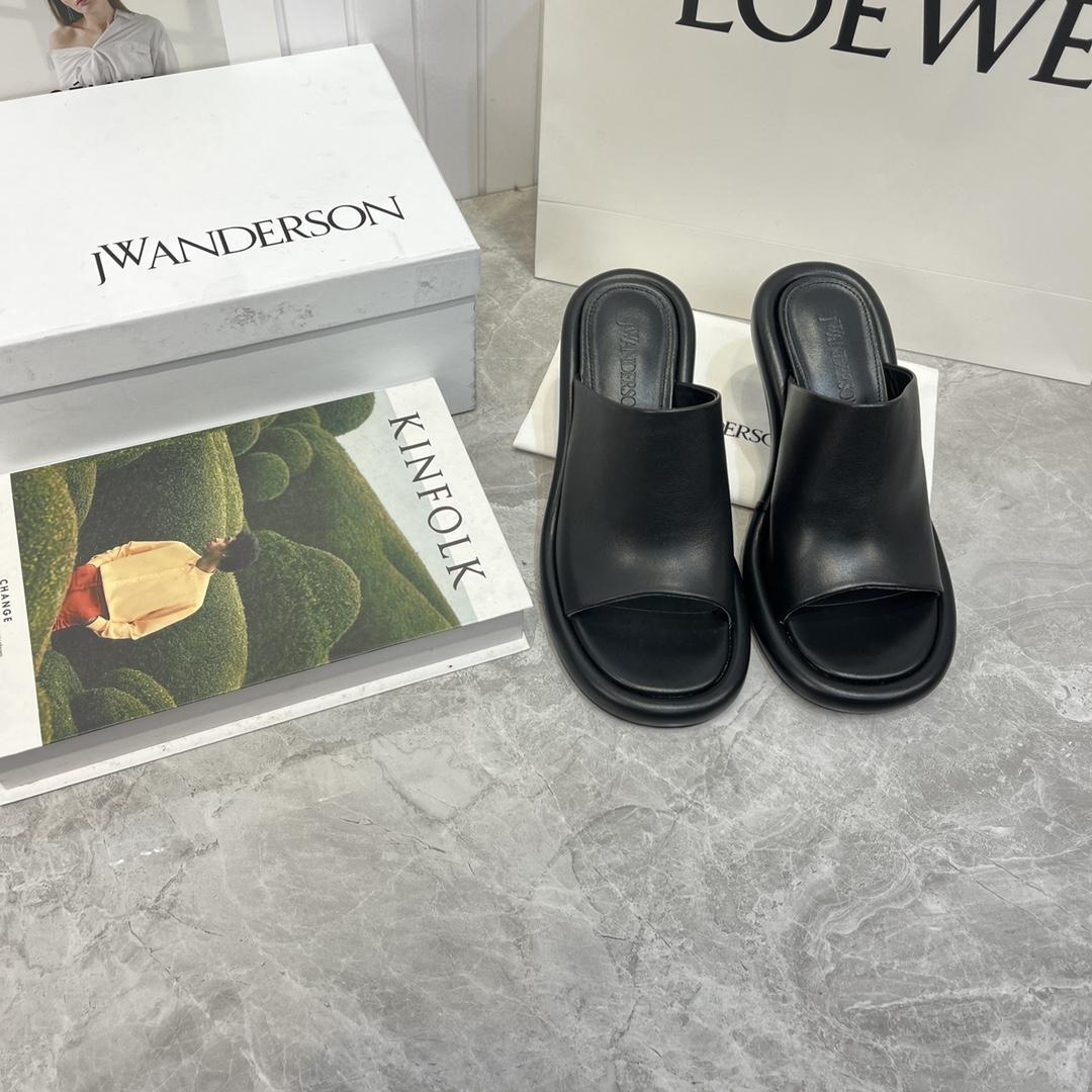 Jw Anderson Bumper-Tube Leather Mules - everydesigner