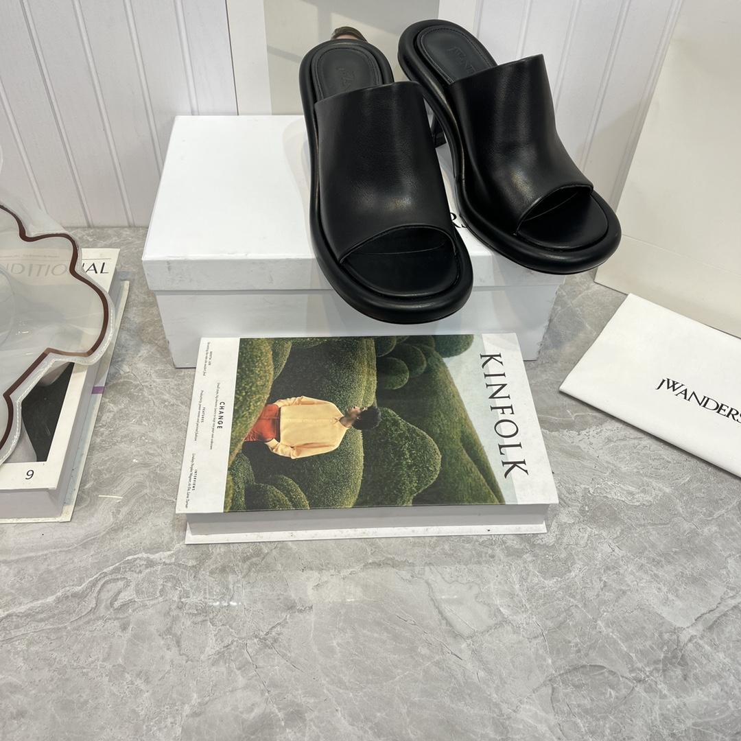 Jw Anderson Bumper-Tube Leather Mules - everydesigner