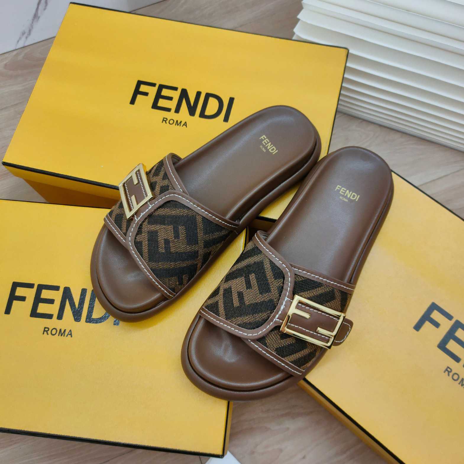 Fendi Feel Brown Fabric Slides - everydesigner