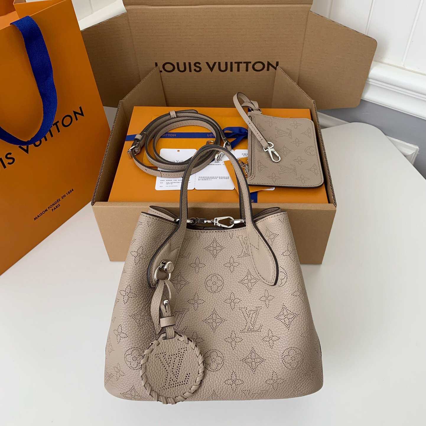 Louis Vuitton Blossom PM   M21849 - everydesigner