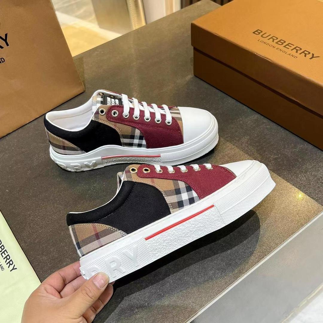 Burberry Kai Check Low-Top Sneakers - everydesigner